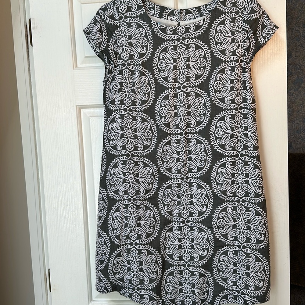 Island company dress